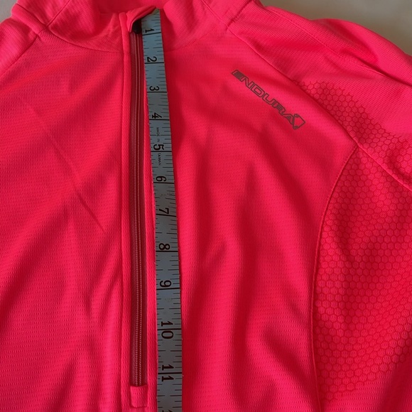 Endura - women’s SS biking jacket – shirt NwoT - Picture 4 of 10